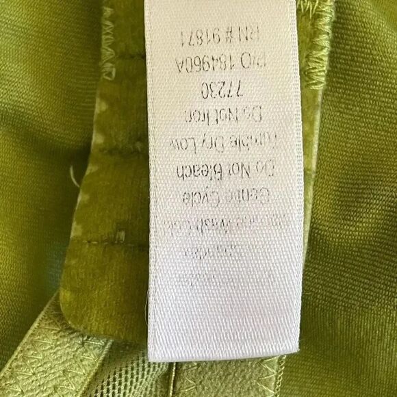 Sahalie Lime Green Built in Bra Adjustable Straps Tank Top SZ 34B (M) - Picture 10 of 12